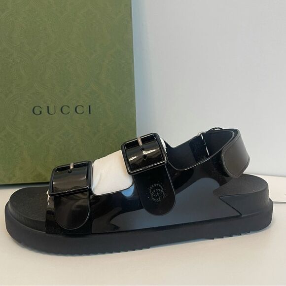 Gucci
Isla flat sandals - Picture 6 of 9